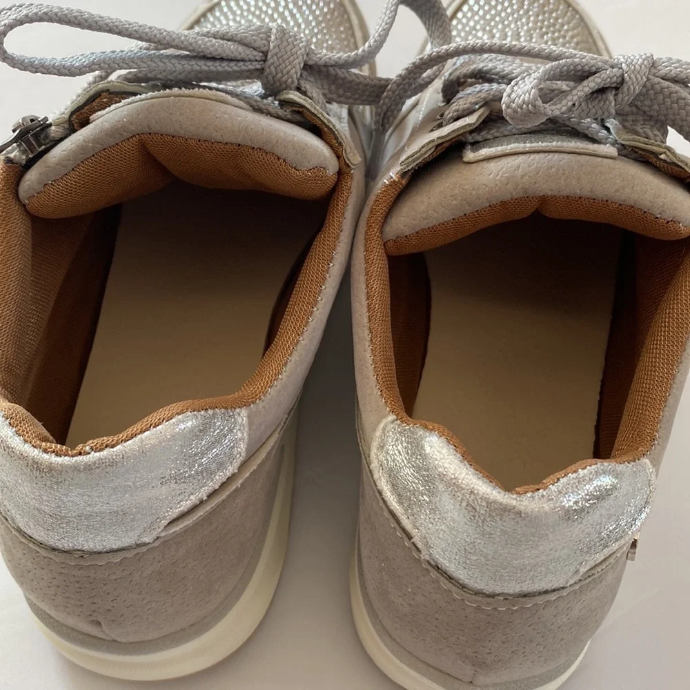 Northstar Platform walking rhinestone Sequin fashion sneakers, Size 8.5